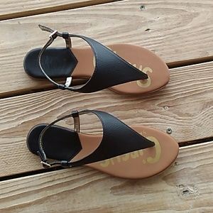 Black sandals size 9